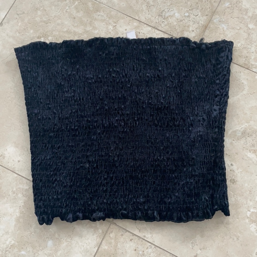 Black Strapless Crop Top